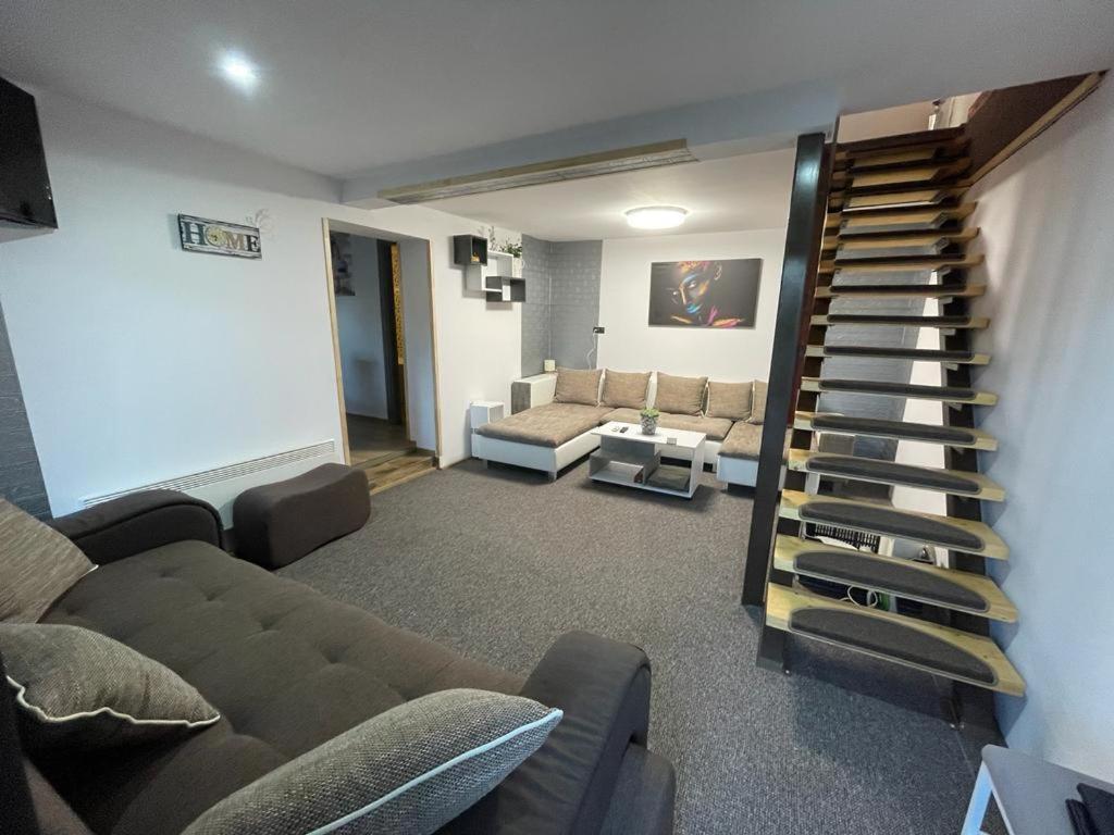 Morrison Apartments เมียร์คูรา-ชุค ภายนอก รูปภาพ