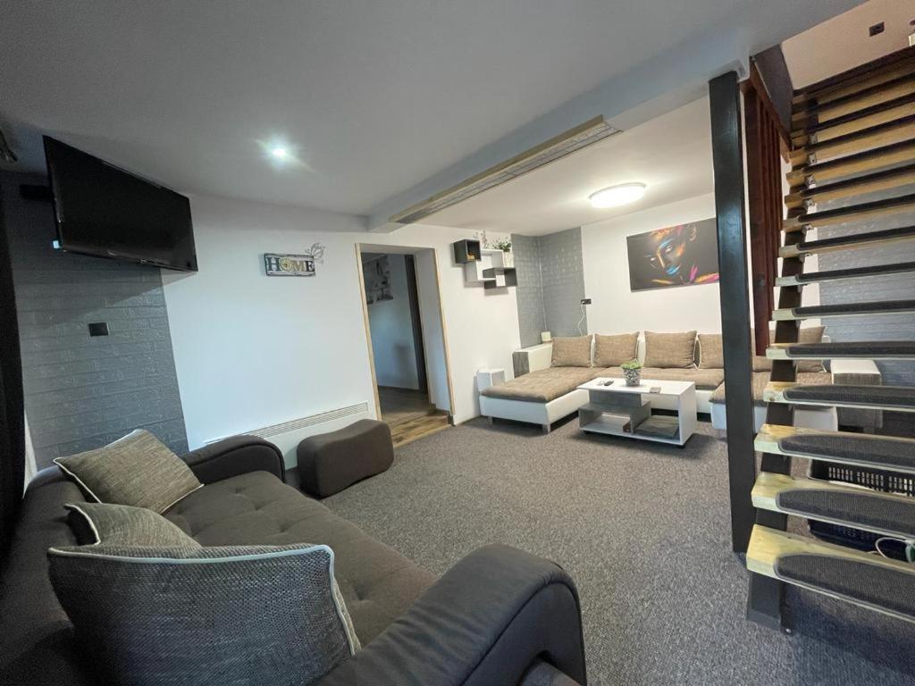 Morrison Apartments เมียร์คูรา-ชุค ภายนอก รูปภาพ